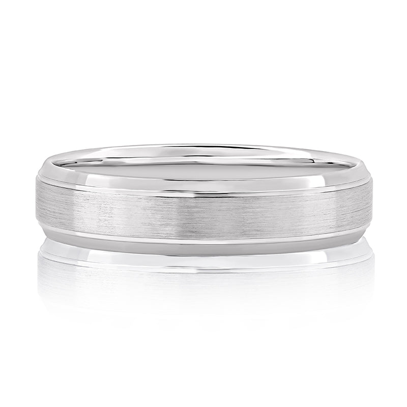 A. Jaffe Platinum Men's Wedding Band with a Polished Finish