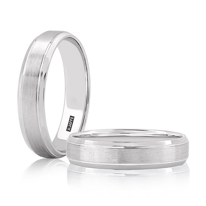 A. Jaffe Platinum Men's Wedding Band with a Polished Finish